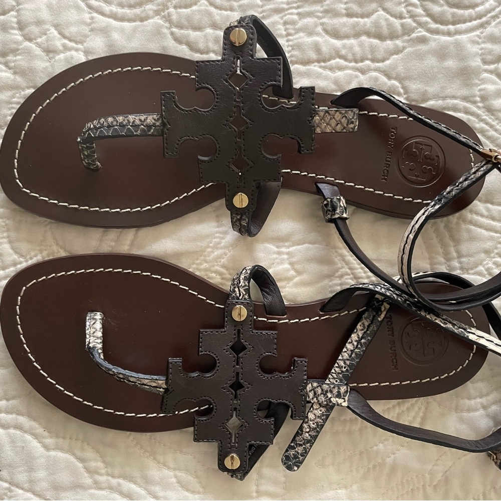 New Tory Burch Snake Print Chandler Flat Sandal 7.5 Womens